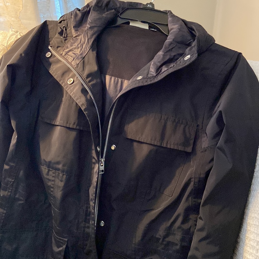 Athleta rain/runner jacket - Picture 3 of 7